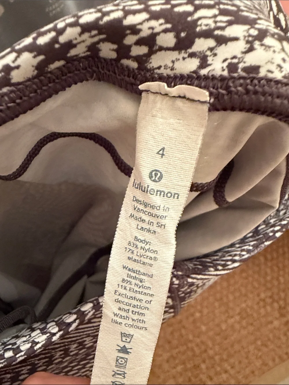 lululemon Printed Active Leggings Gray/White Size 4
